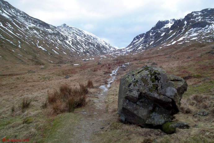 Looking back towards the head of Grisedale.