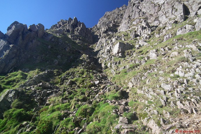 Looking up South Rake.